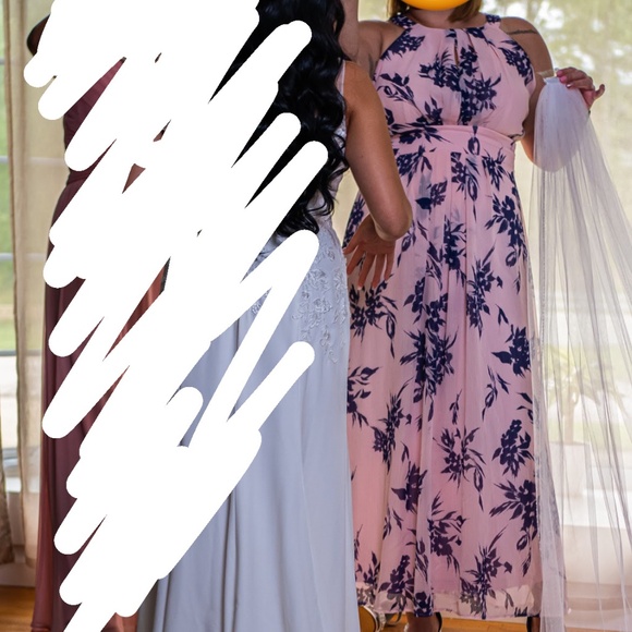 Dress - Picture 2 of 2